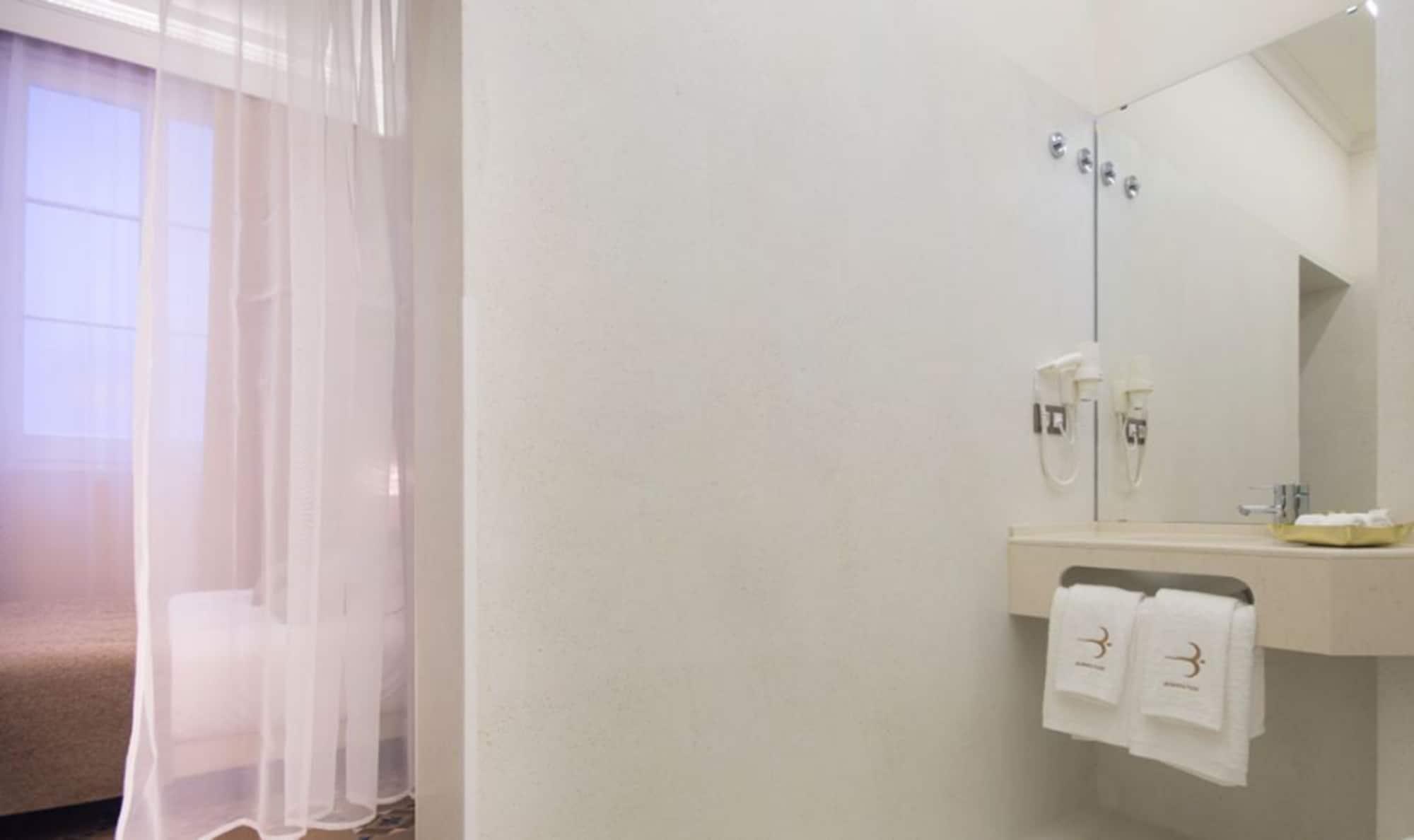 Anakena House Bed & Breakfast Barcelona Ngoại thất bức ảnh