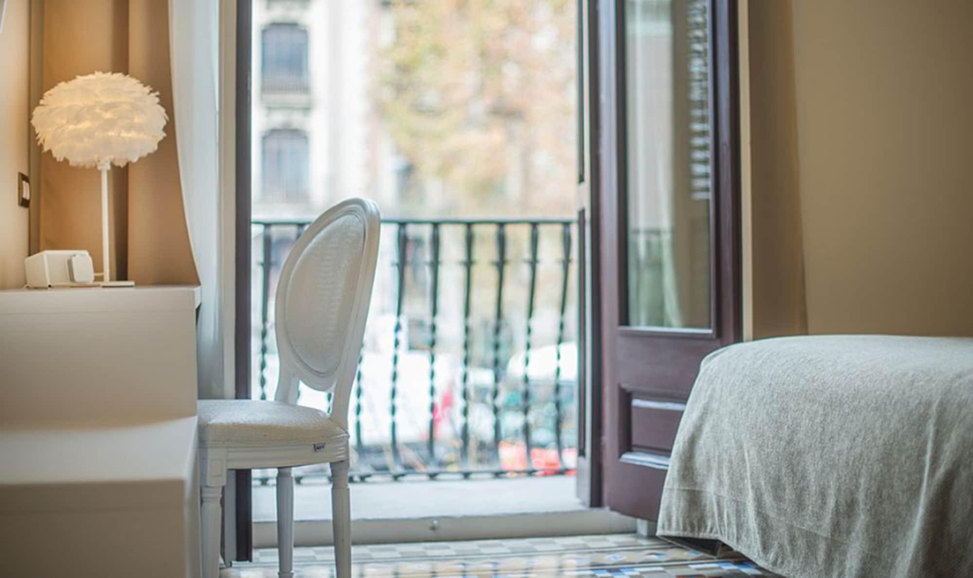 Anakena House Bed & Breakfast Barcelona Ngoại thất bức ảnh