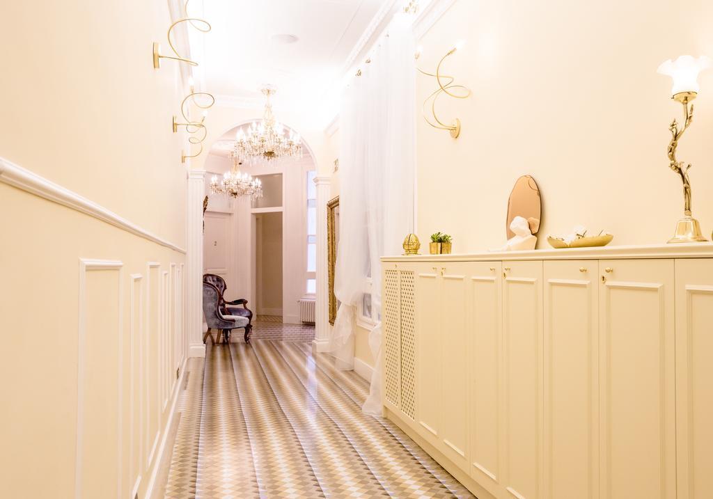 Anakena House Bed & Breakfast Barcelona Ngoại thất bức ảnh