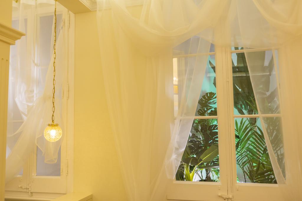 Anakena House Bed & Breakfast Barcelona Ngoại thất bức ảnh