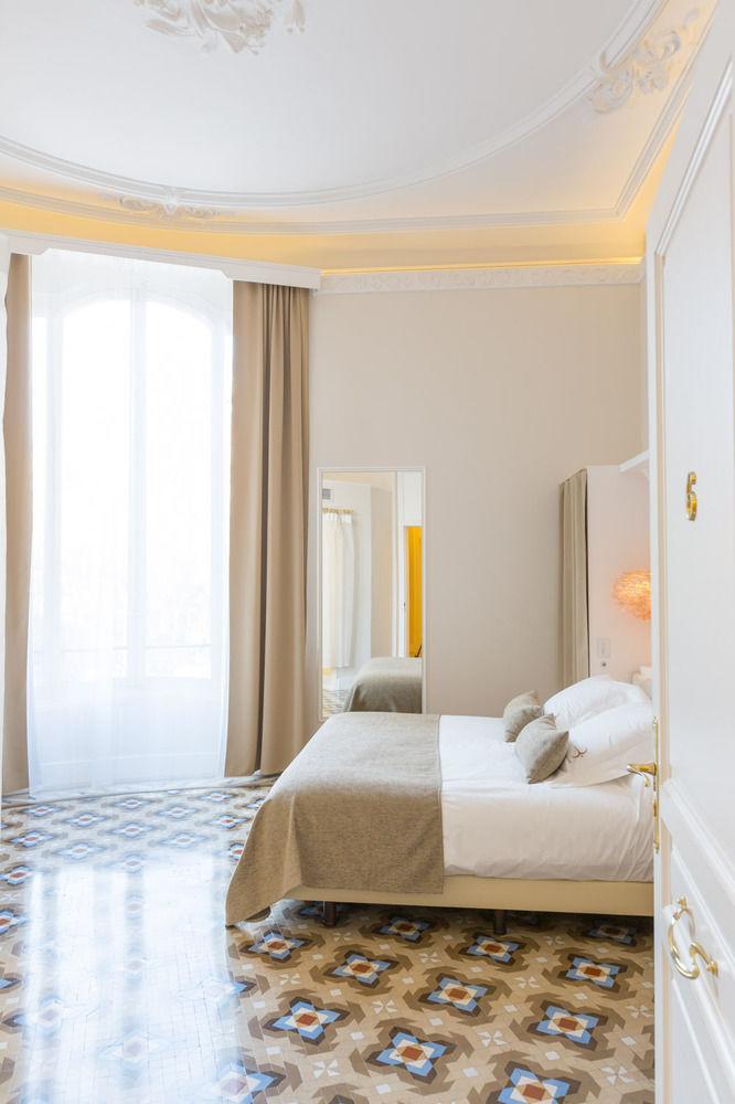Anakena House Bed & Breakfast Barcelona Ngoại thất bức ảnh