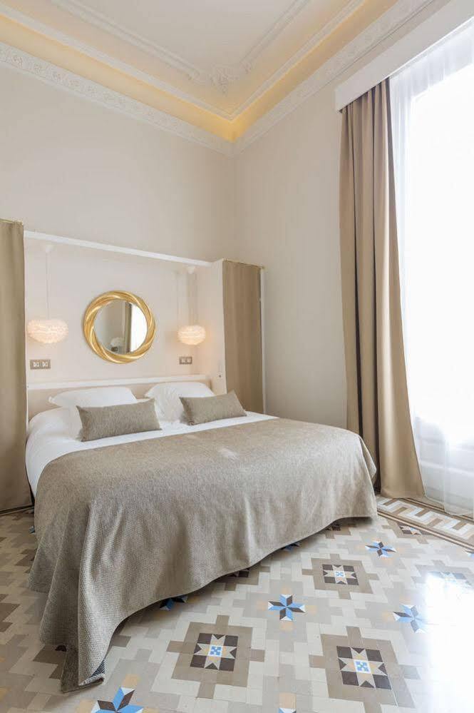 Anakena House Bed & Breakfast Barcelona Ngoại thất bức ảnh